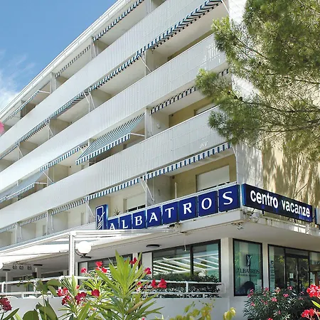 Aparthotel Albatros 3*