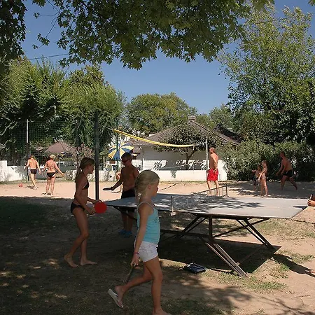 Albatros Aparthotel 3*