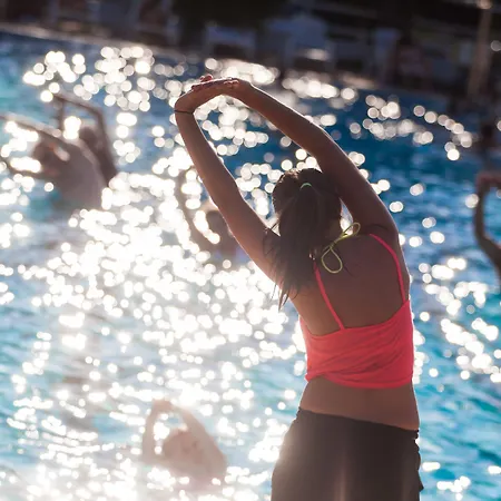 Albatros Apartmanhotel 3*